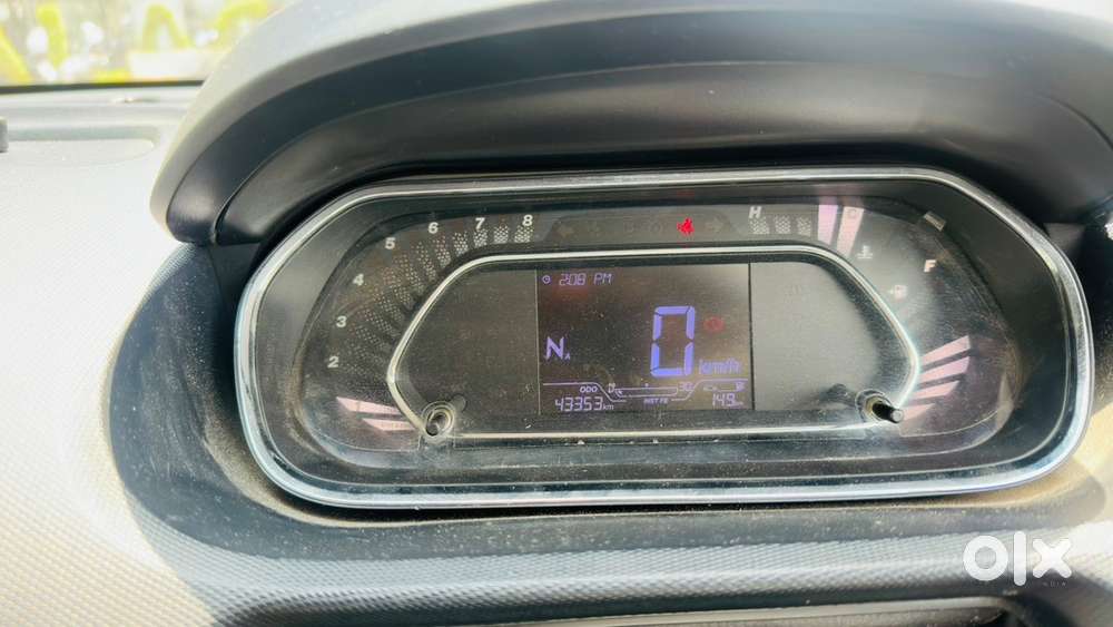 Tata Tiago Petrol 2020