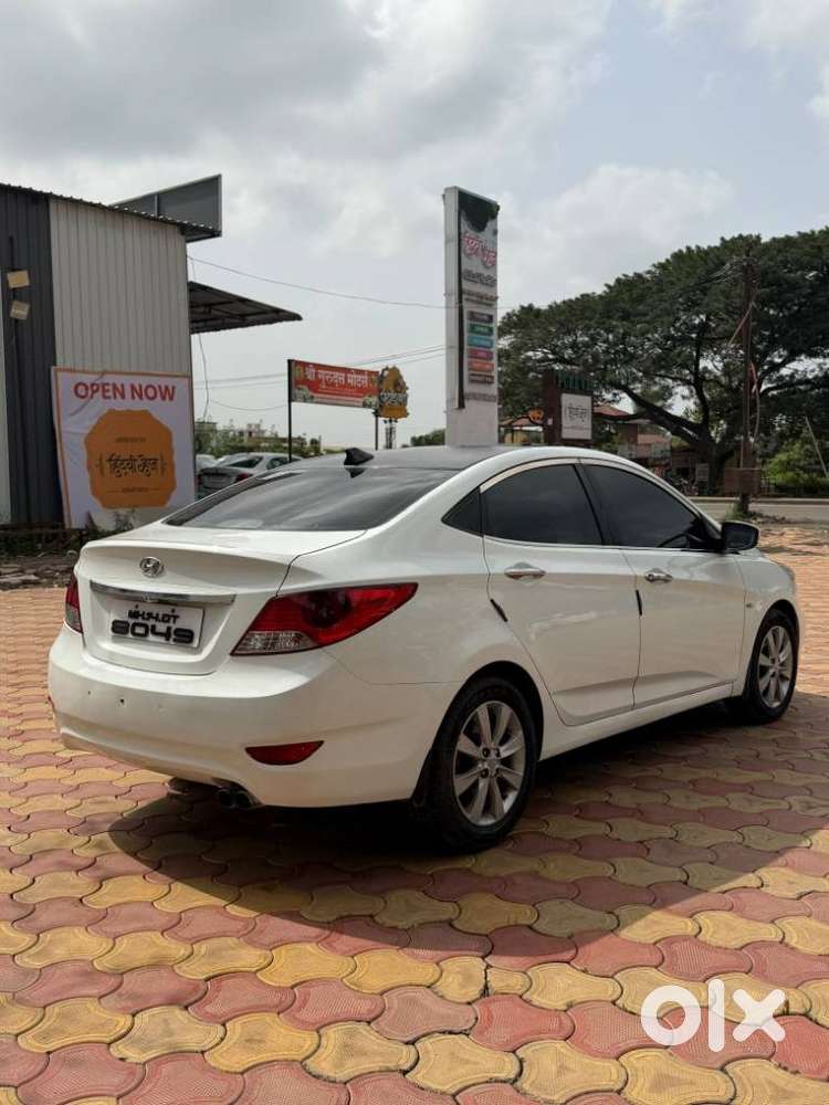 Hyundai Verna Fluidic 1.6 Crdi Sx Opt, 2013, Diesel
