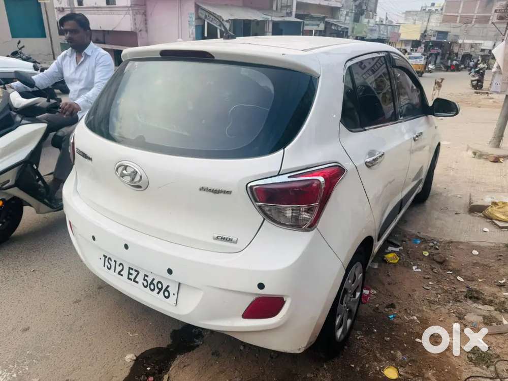 Hyundai Grand I10 2014 Diesel 120000 Km Driven