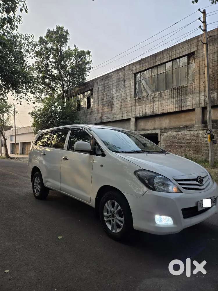 Toyota Innova 2011 Diesel Well Maintained Vip Number 0068