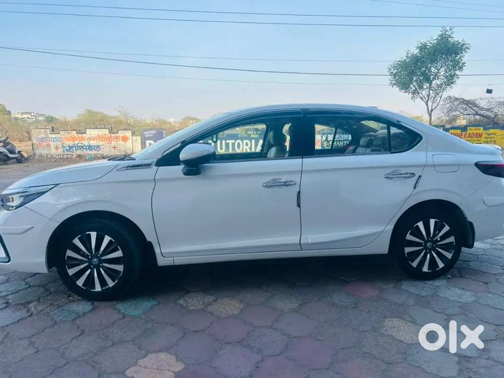 Honda City Zx 2025 Petrol 24000 Km Driven