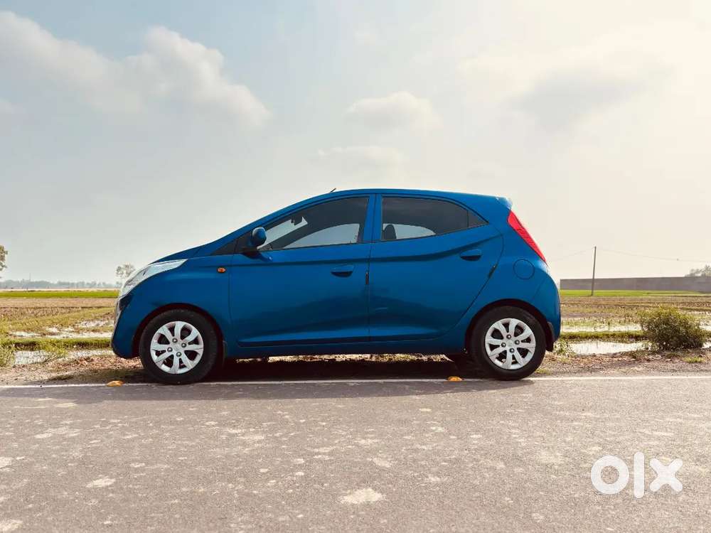 Hyundai Eon Magna+ , Blue (lifetime Tax Paid)