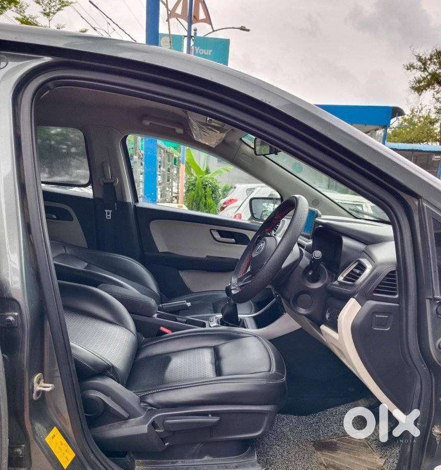 Tata Altroz Xz, 2023, Petrol
