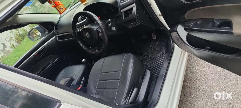 Maruti Suzuki Swift Lxi Optional-o, 2017, Petrol