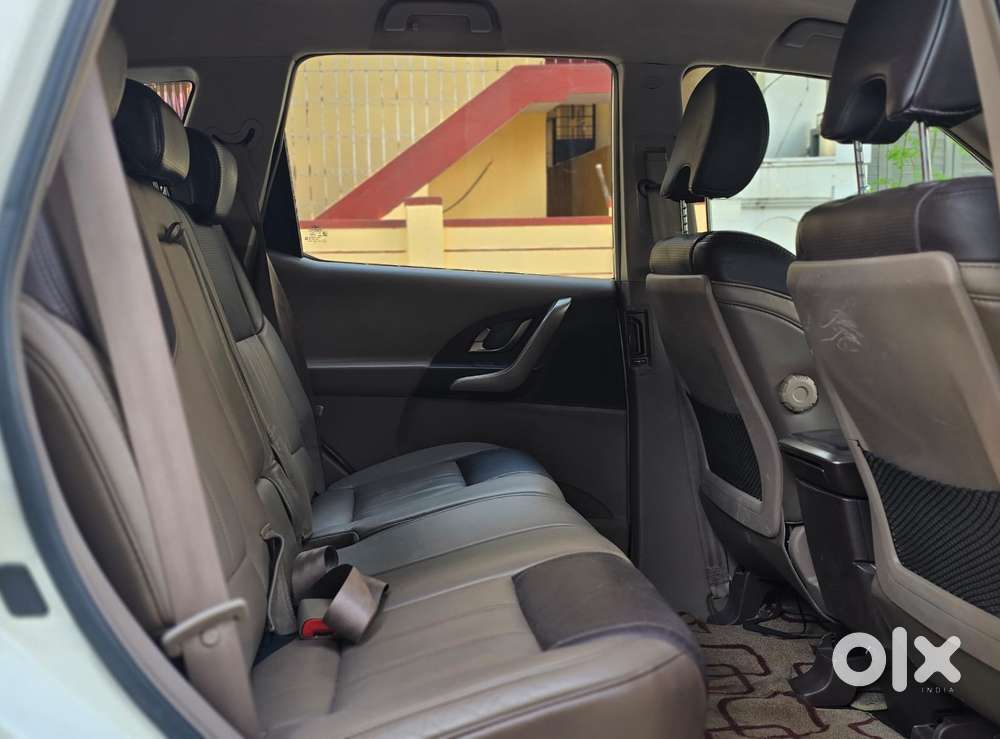 Mahindra Xuv500 W8, 2013, Petrol