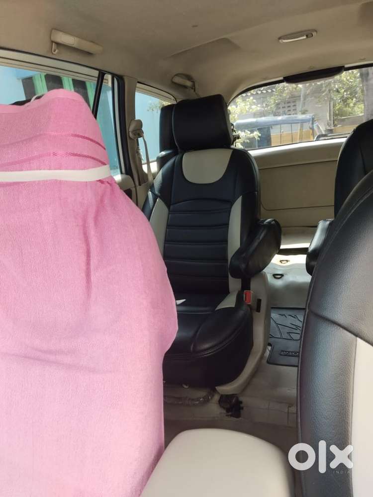 Toyota Innova 2013 Diesel 180000 Km Driven