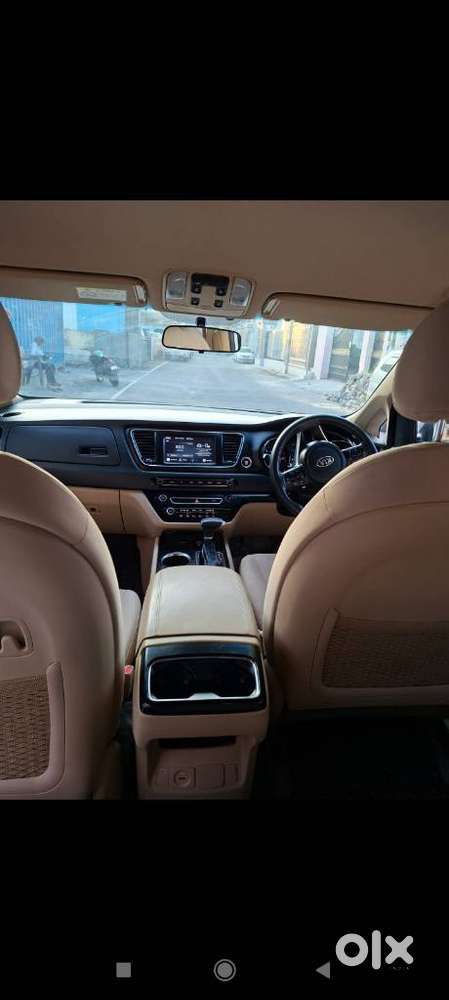 Kia Carnival Premium, 2021, Diesel