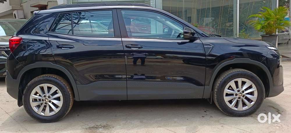 Skoda Kylaq Signature At, 2025, Petrol