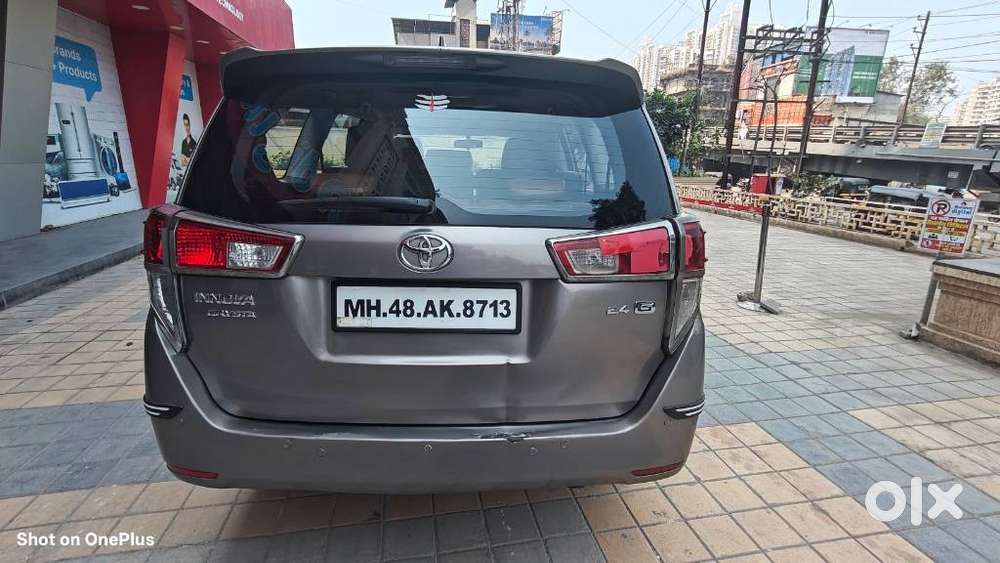 Toyota Innova Crysta 2.4 G Mt 8s, 2017, Diesel