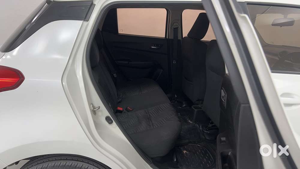 Maruti Suzuki Swift Amt Zxi, 2018, Petrol