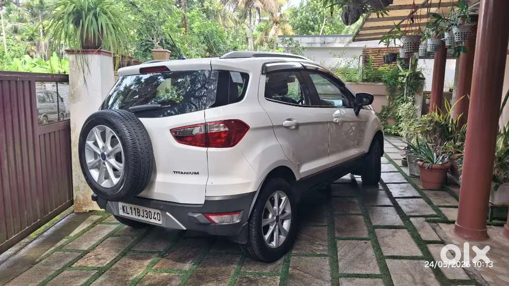 Ecosport Petrol  41810 Km  Rs. 625000/-