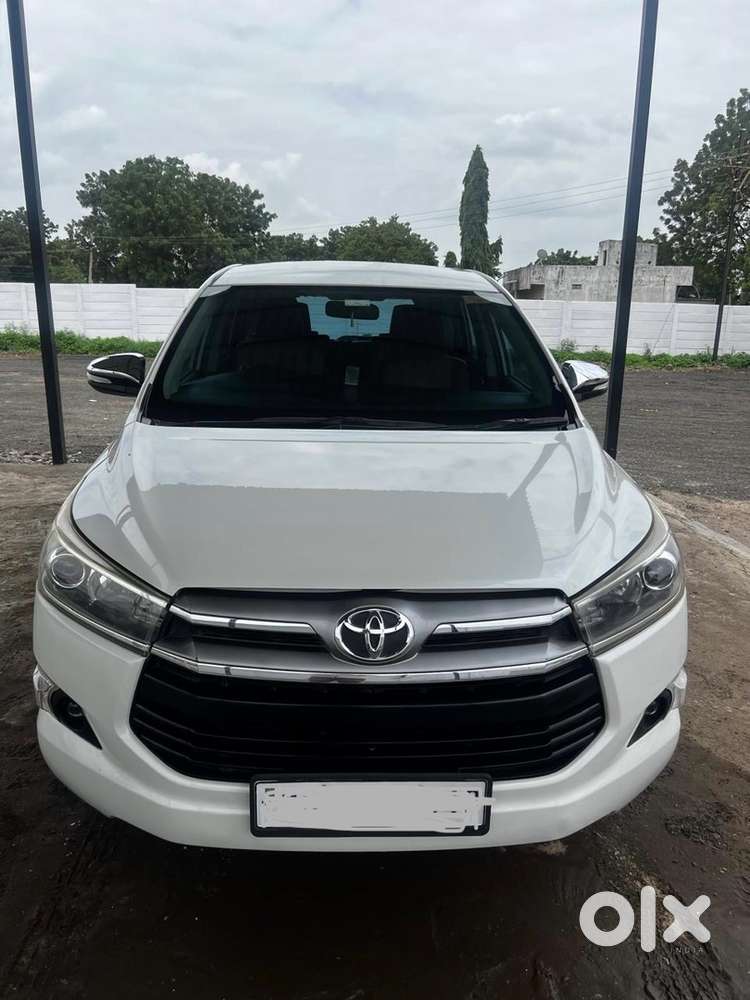 Toyota Innova Crysta 2016