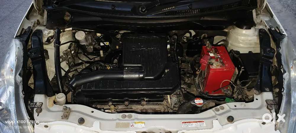 Maruti Suzuki Swift 1.2 Lxi Optional 2017