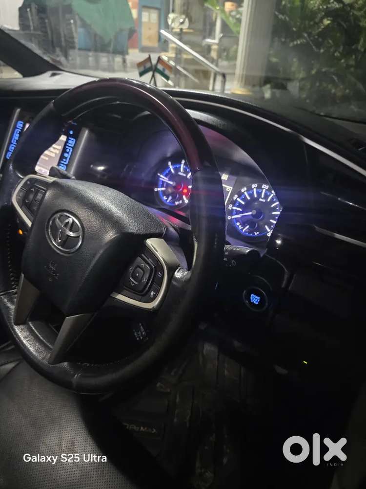 Toyota Innova Crysta 2019 2.4z