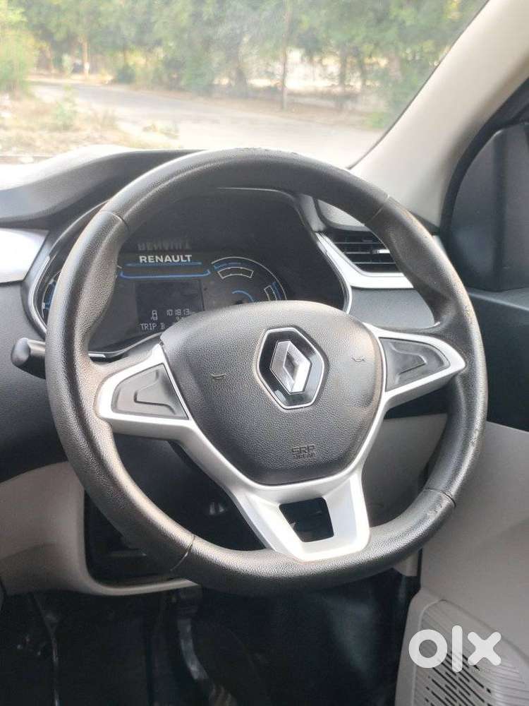 Renault Triber Rxz, 2021, Petrol
