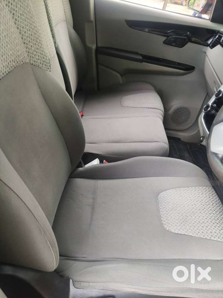 Mahindra Kuv 100 Mfalcon G80 K8, 2017, Cng & Hybrids