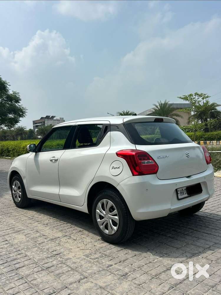 Maruti Suzuki New-gen Swift Vxi, 2023, Petrol