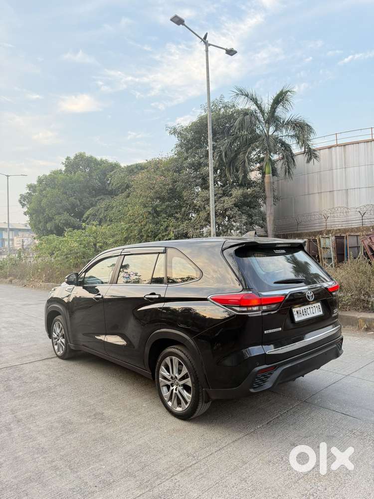 Toyota Innova Hycross 2.0 Zx (o) Hybrid 7 Str, 2023, Petrol