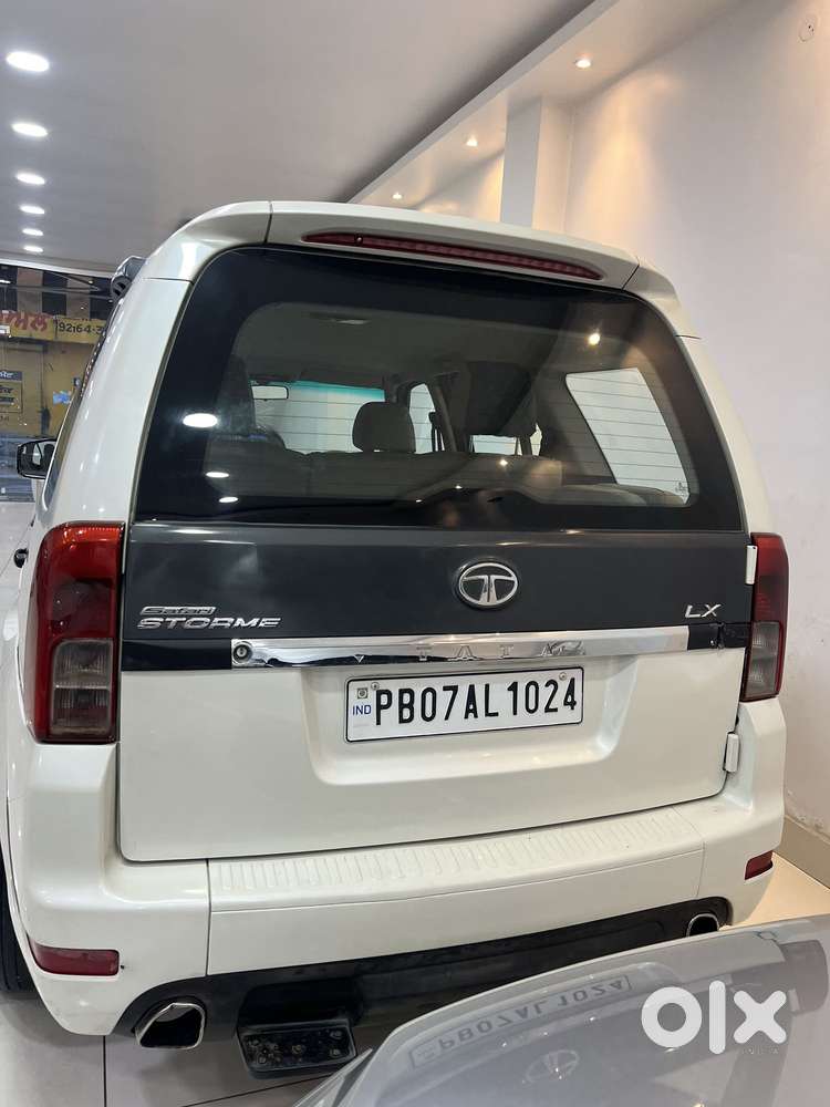 Tata Safari Storme Lx, 2013, Diesel