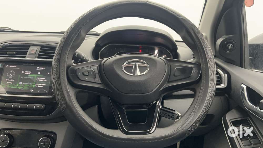 Tata Tiago Xza Plus, 2021, Petrol