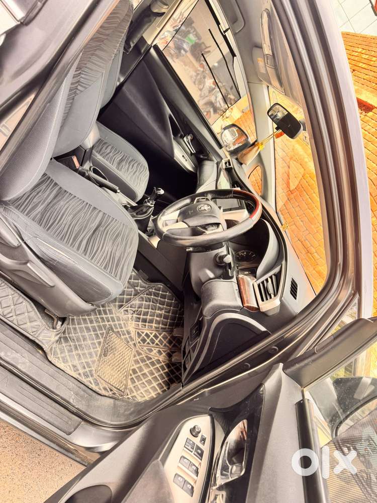 Toyota Innova Crysta 2.4 V 7 Str, 2019, Diesel