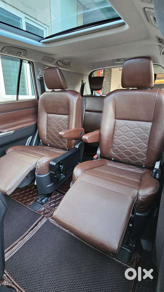 Toyota Innova Hycross 2.0 Zx (o) Hybrid 7 Str, 2025, Petrol
