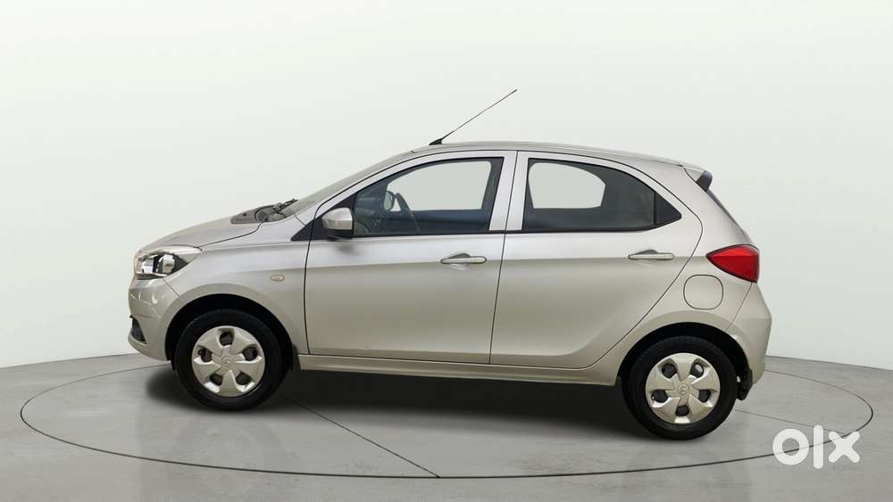 Tata Tiago 1.2 Revotron Xta, 2018, Petrol