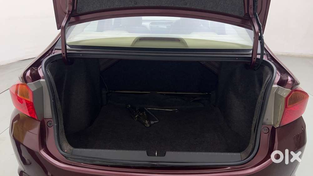 Honda City I-vtec V, 2017, Petrol