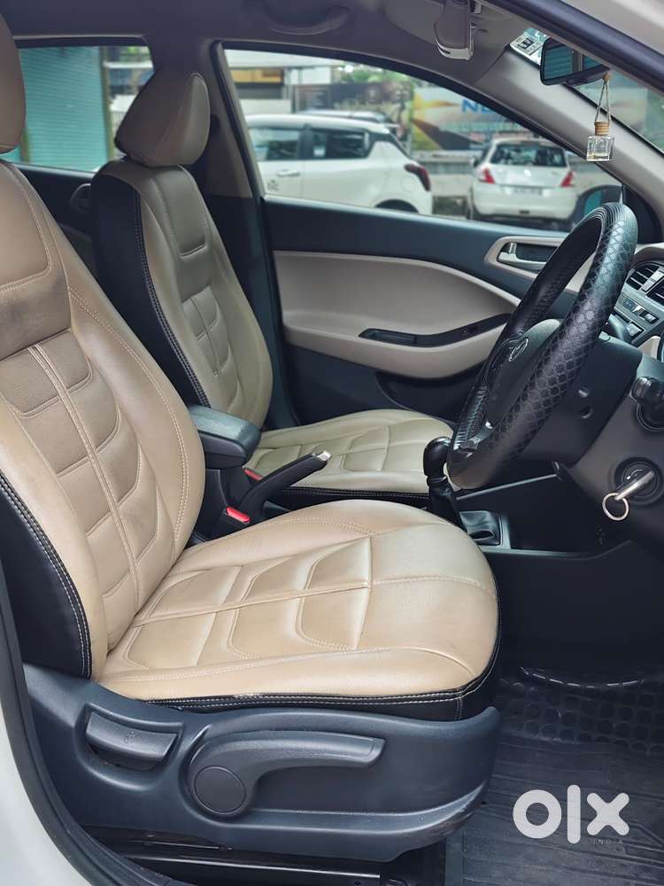 Hyundai I20 Sportz 1.2 Ivt Dual Tone, 2015, Petrol