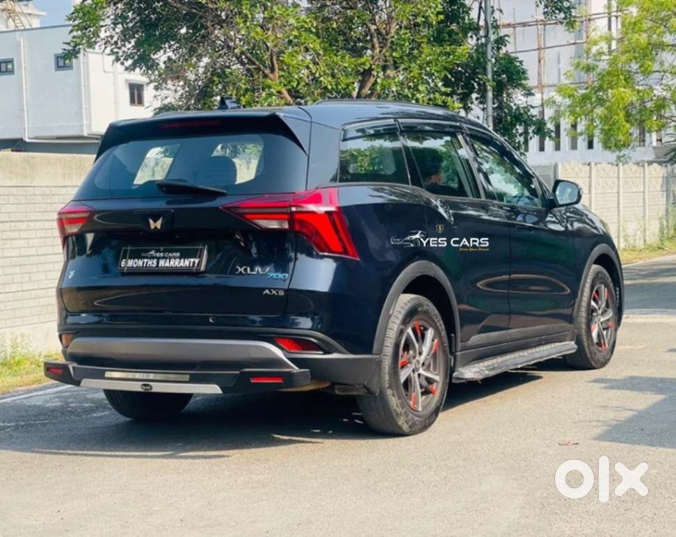 Mahindra Xuv700 2.0 Ax 5 Petrol Mt Str, 2022, Petrol