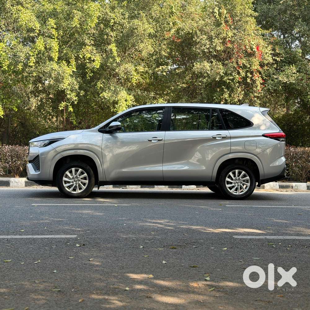 Toyota Innova Hycross 2.0 Gx 8 Str, 2024, Petrol