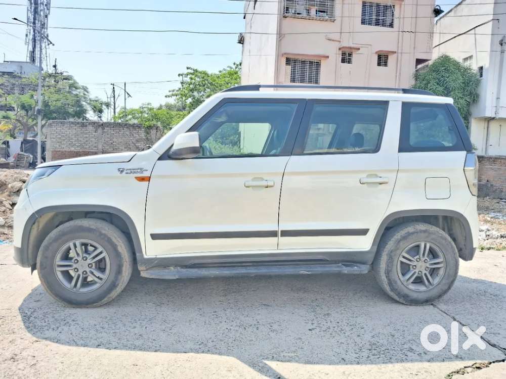 Mahindra Tuv 300 T10, 2019, Diesel