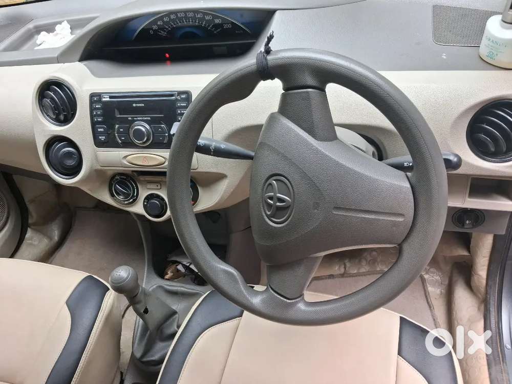 Toyota Etios Liva G 2014 Petrol