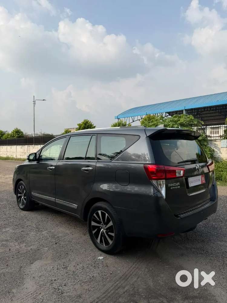 Toyota Innova Crysta 2022 2.4z Automatic