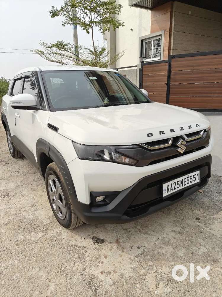 Maruti Suzuki Brezza Vxi Automatic Smart Hybrid 2024