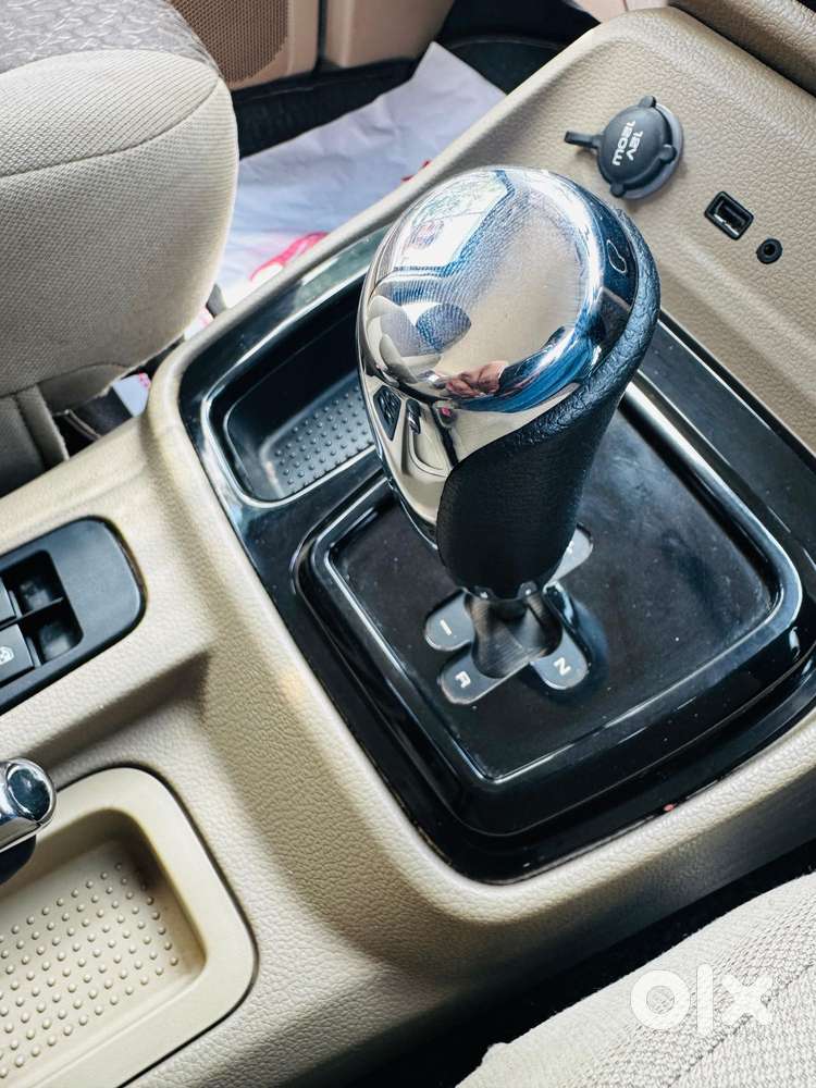 Mahindra Tuv 300 Mhawk100 T8 Amt, 2017, Diesel