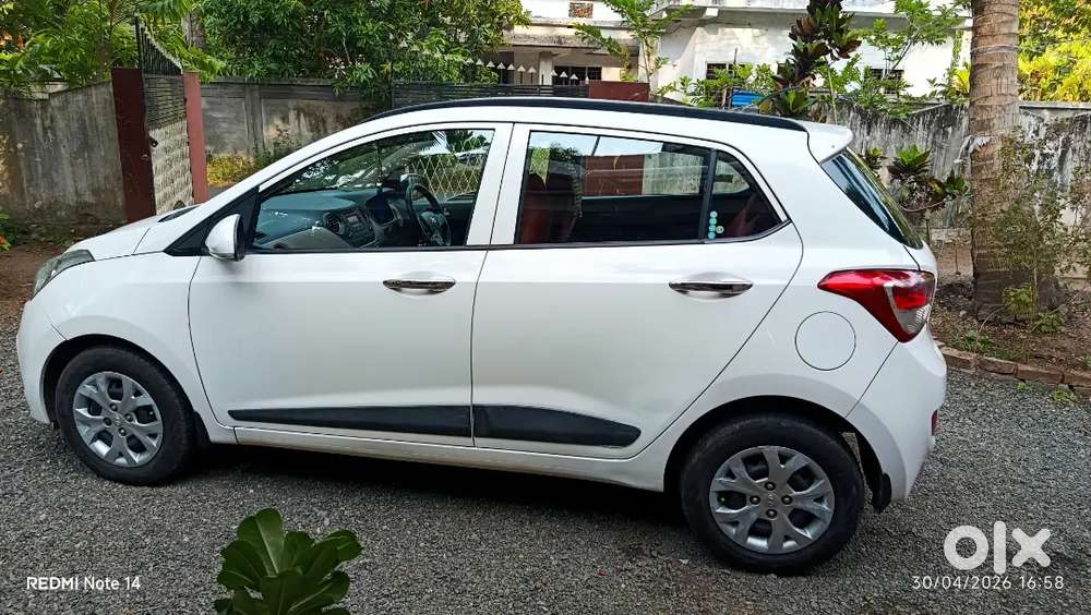 Keyless,full Power Window, Electric Adjustable Side Mirror