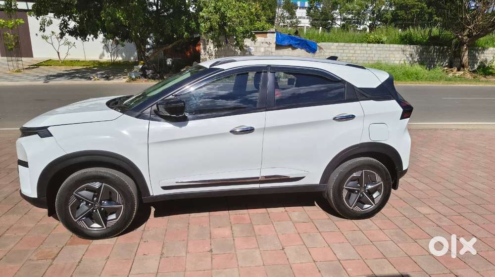Tata Nexon Creative Plus S 1.2 Revotron Petrol 6 Mt, 2024, Cng & Hyb..