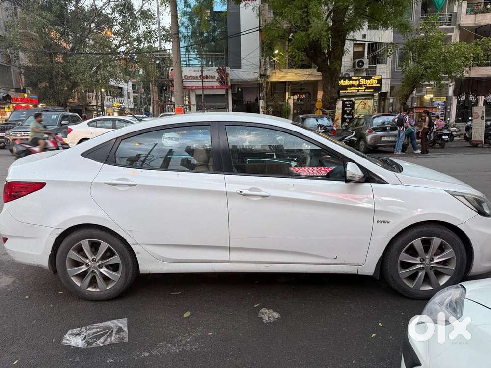 Hyundai Fluidic Verna 1.6 Vtvt Sx, 2013, Petrol