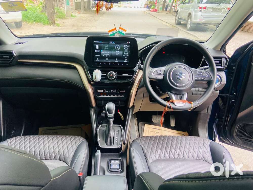 Maruti Suzuki Grand Vitara 1.5 Alpha Smart Hybrid At, 2023, Petrol