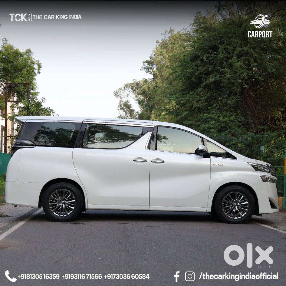Toyota Vellfire 2.5 Executive Lounge, 2020, Petrol
