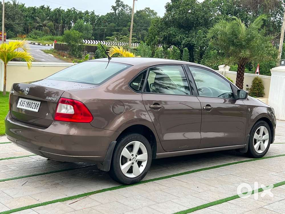2015 Skoda Rapid Diesel Automatic Year