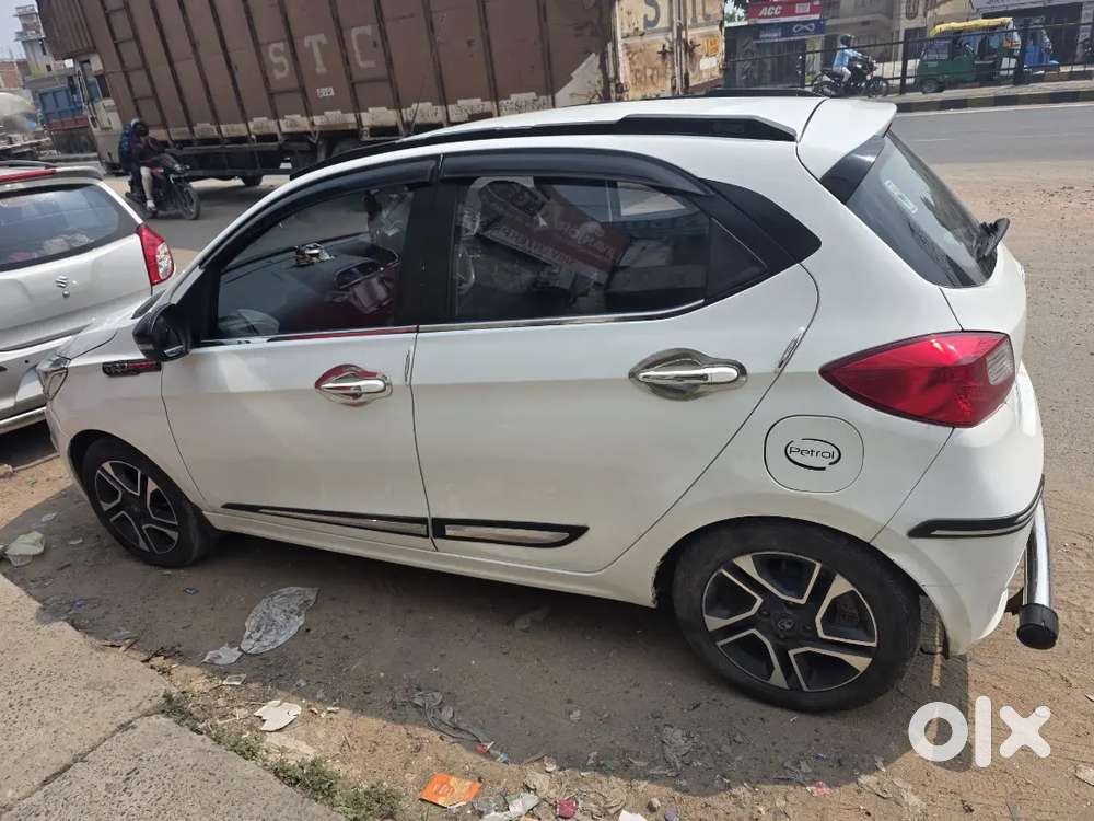Tata Tiago Revotron 2022