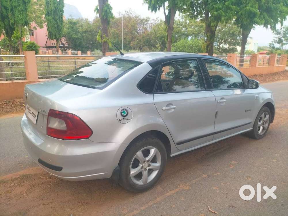 Skoda Rapid 2013 Diesel Version.
