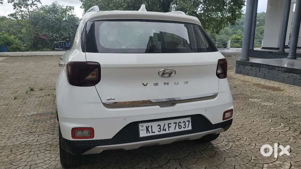 Hyundai Venue 2019 Model, Polar White Colour