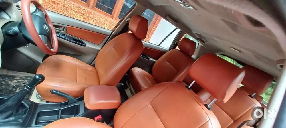 Toyota Innova 2.5 G2 Diesel 2015 Model