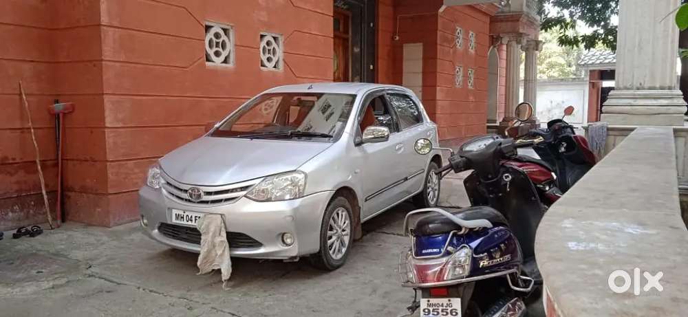 Toyota Etios Liva 2012 Petrol 80000 Km Driven