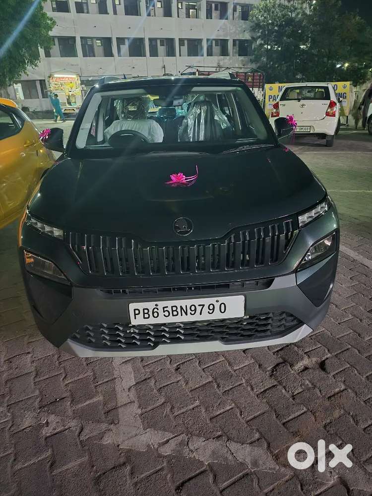 Skoda Kylaq Signature At 2026