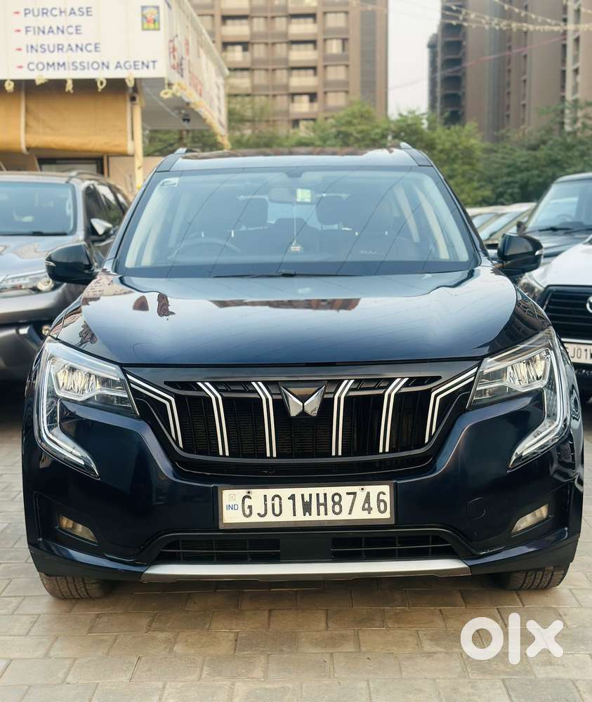 Mahindra Xuv700 2.0 Ax 5 Petrol Mt 7 Str, 2022, Petrol