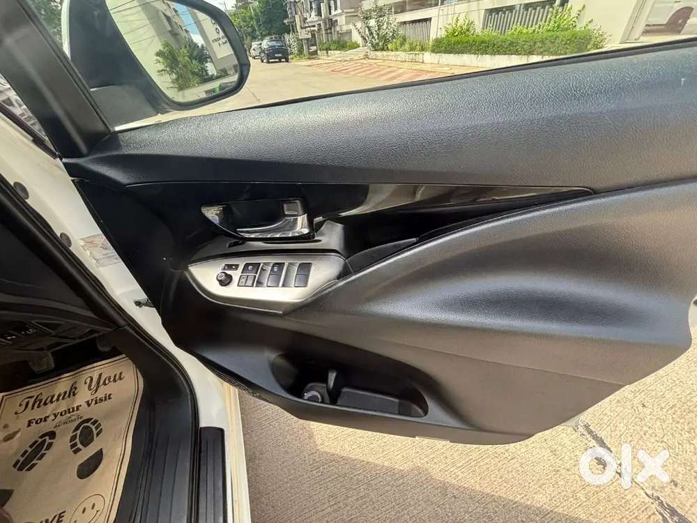 Toyota Innova Crysta 2018 V